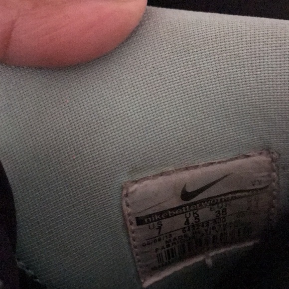 Nike Dunks - Picture 5 of 6